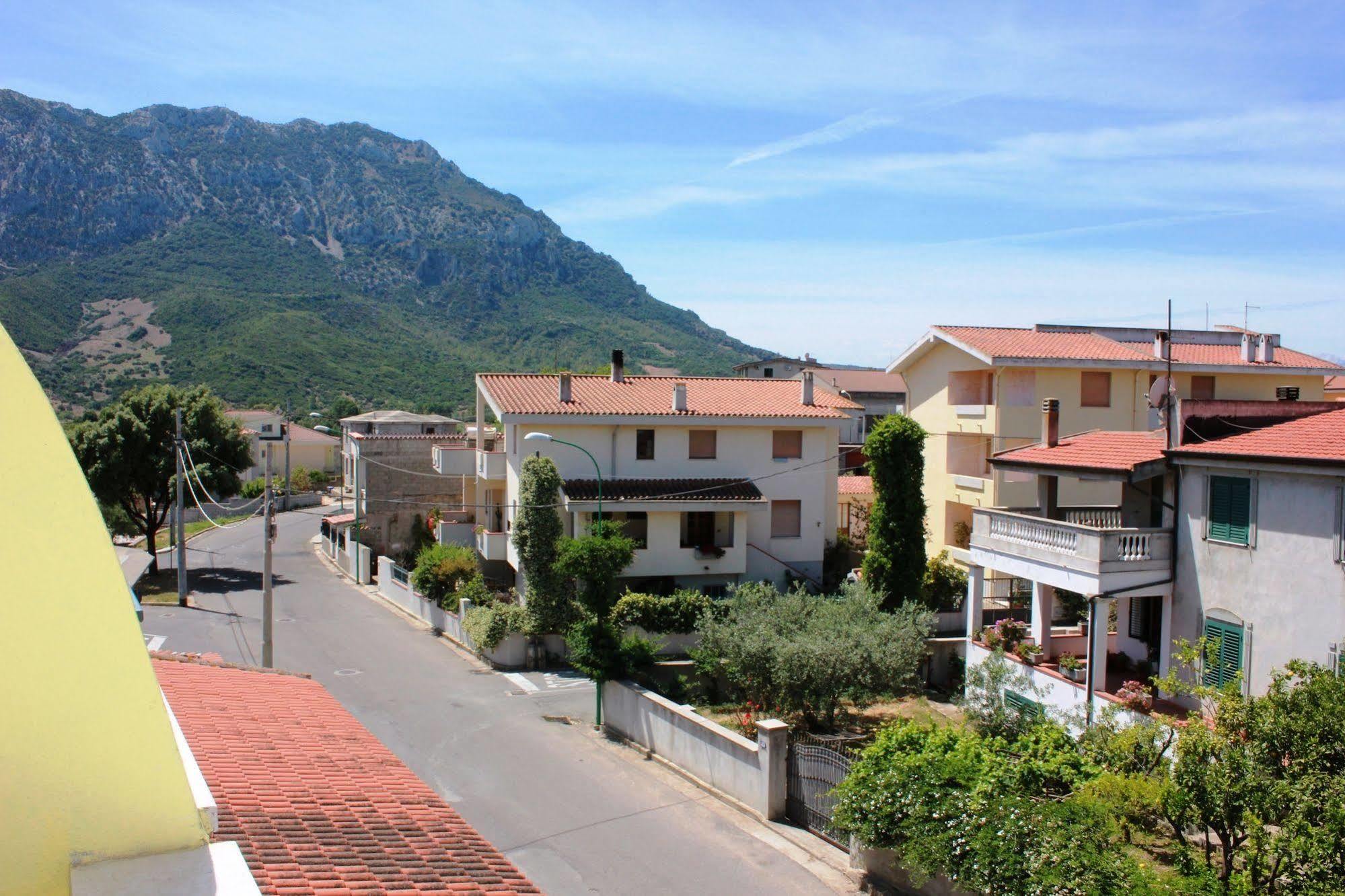 Hotel Dori D'Oro Orosei Buitenkant foto