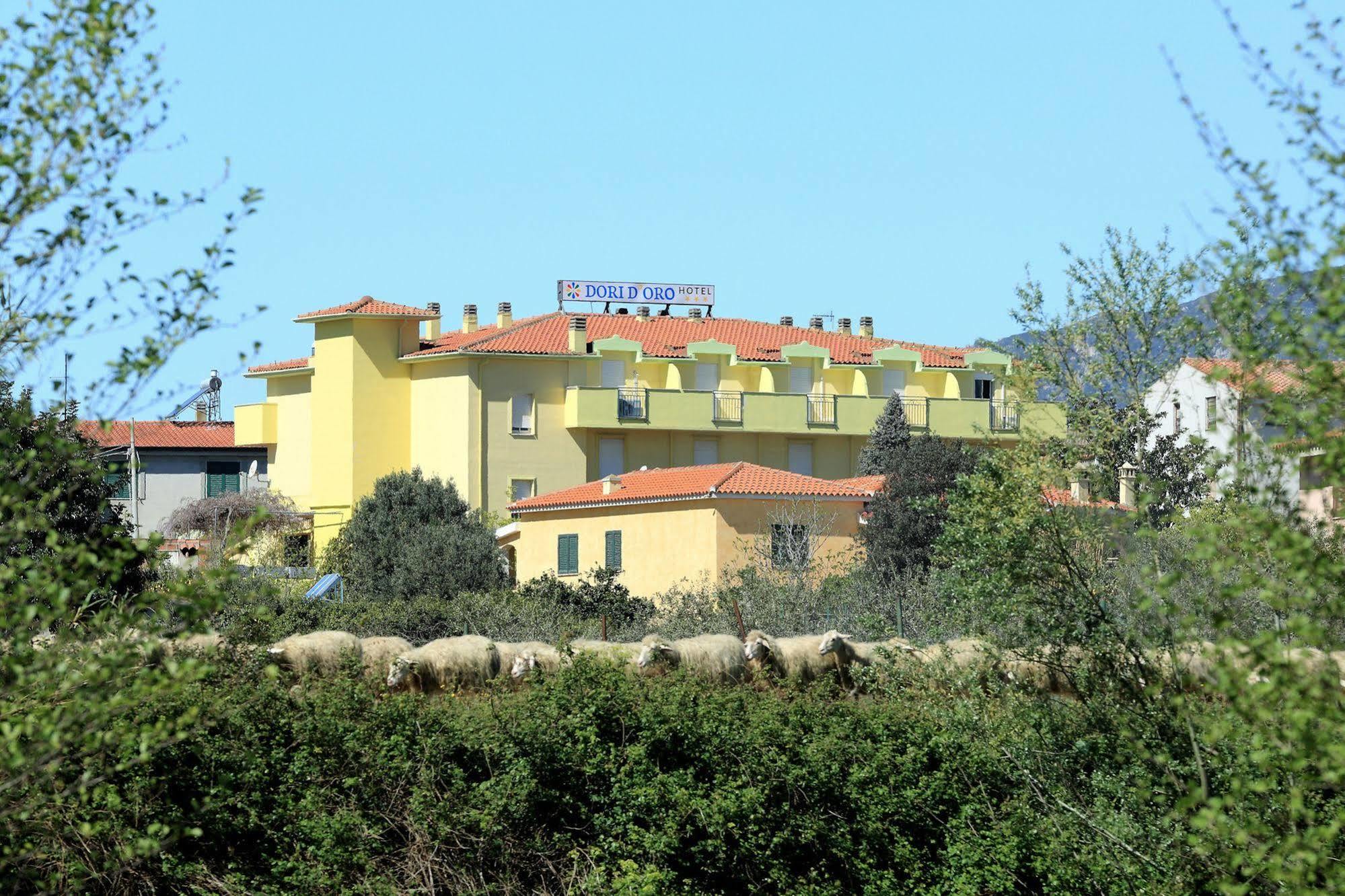 Hotel Dori D'Oro Orosei Buitenkant foto