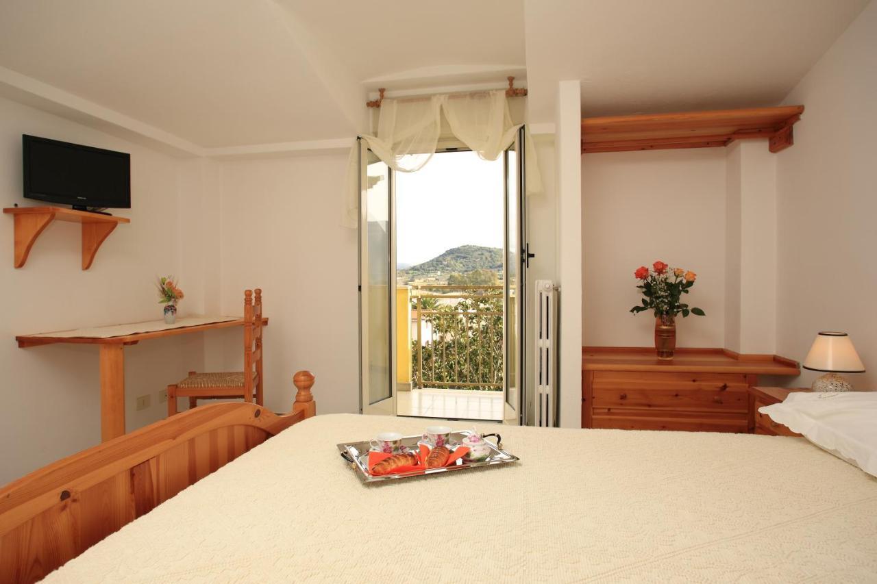 Hotel Dori D'Oro Orosei Buitenkant foto