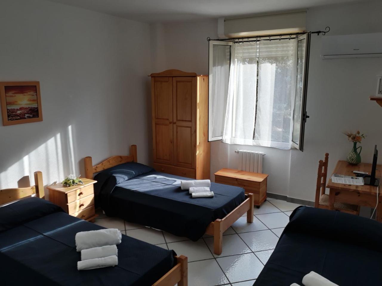 Hotel Dori D'Oro Orosei Buitenkant foto