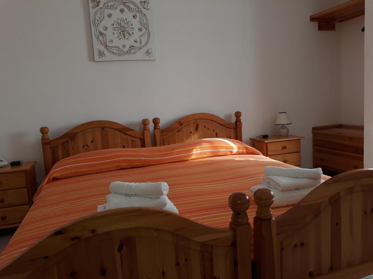 Hotel Dori D'Oro Orosei Buitenkant foto