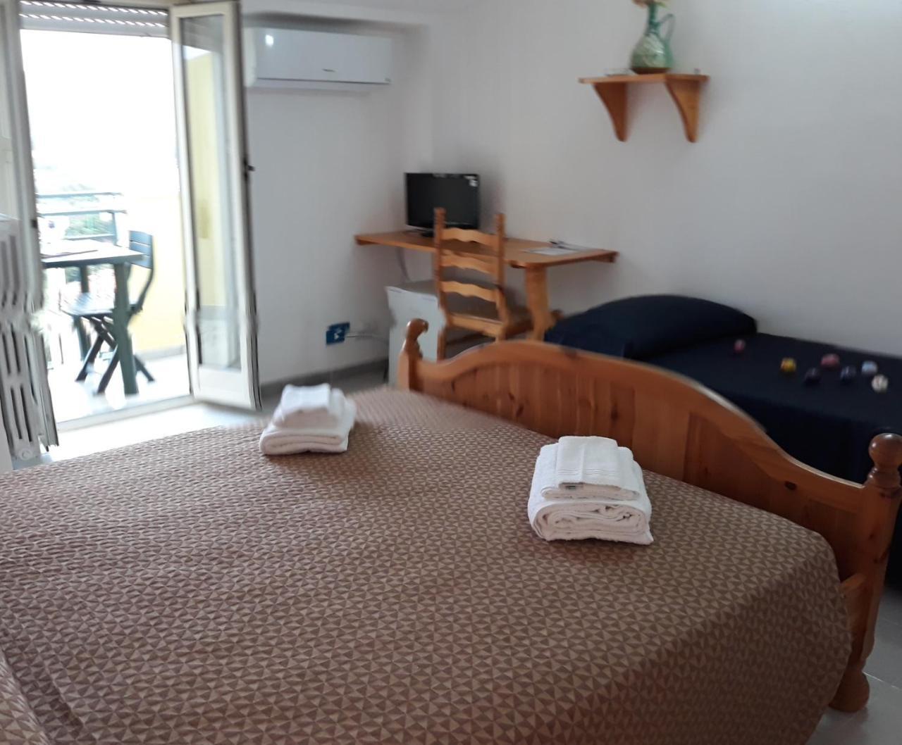 Hotel Dori D'Oro Orosei Buitenkant foto